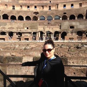 Meet your Posher, Raquel